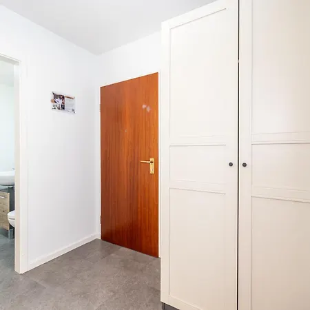 Lägenhet Zentral Wohnen Mit Stellplatz Und Balkon - Nahe Main Und Innenstadt *