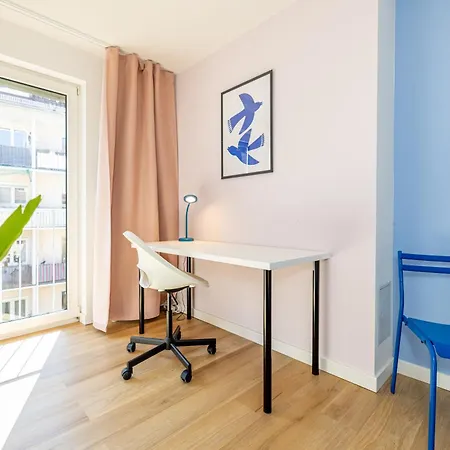 아파트 Zentral Wohnen Mit Stellplatz Und Balkon - Nahe Main Und Innenstadt 뷔르츠부르크