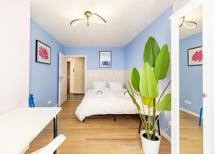 Zentral Wohnen Mit Stellplatz Und Balkon - Nahe Main Und Innenstadt
