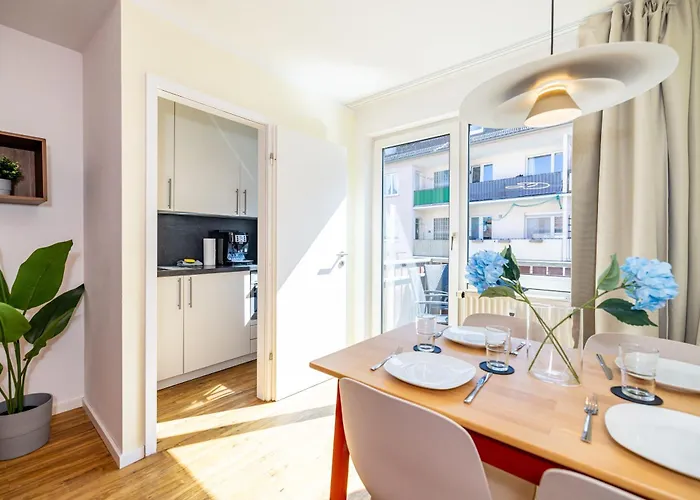 Zentral Wohnen Mit Stellplatz Und Balkon - Nahe Main Und Innenstadt *